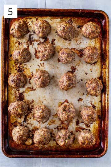 Baked Italian meatballs fresh out of the oven.