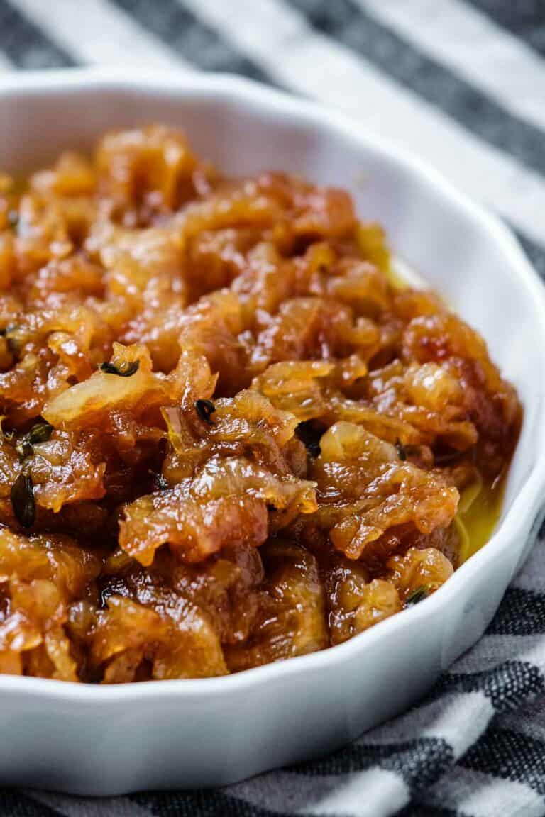 A perfectly caramelized bowl of onions.